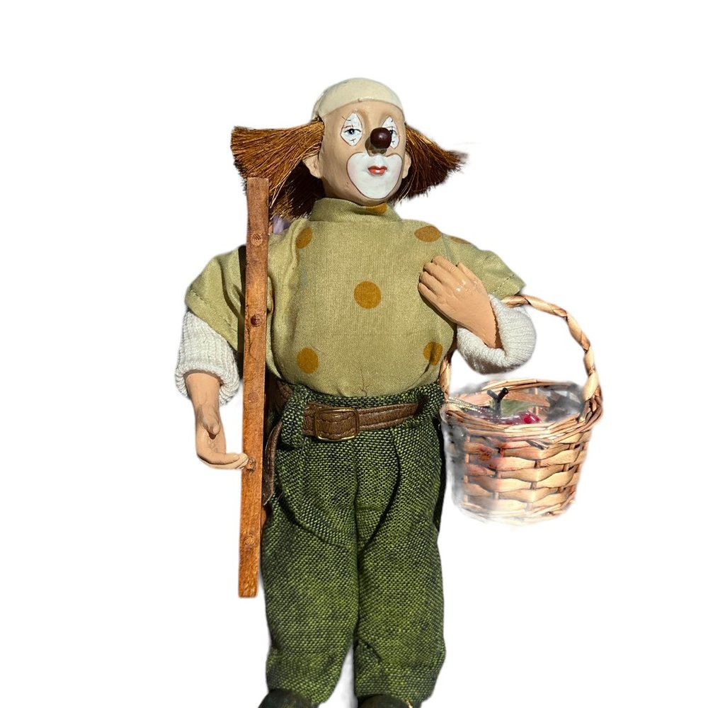 VINTAGE HANDMADE "MR. CLOWN THE APPLE PICKER" (EUC) - Picture 3 of 6